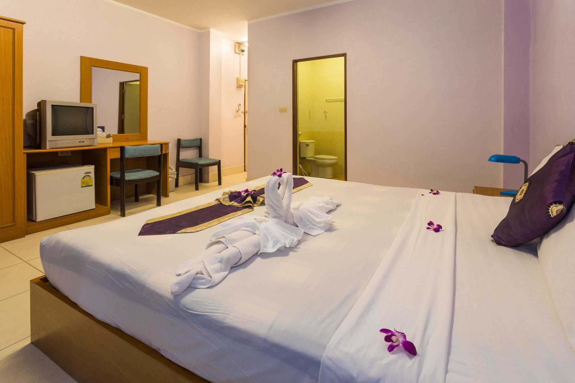 Guesthouse Belvedere Patong 外观 照片