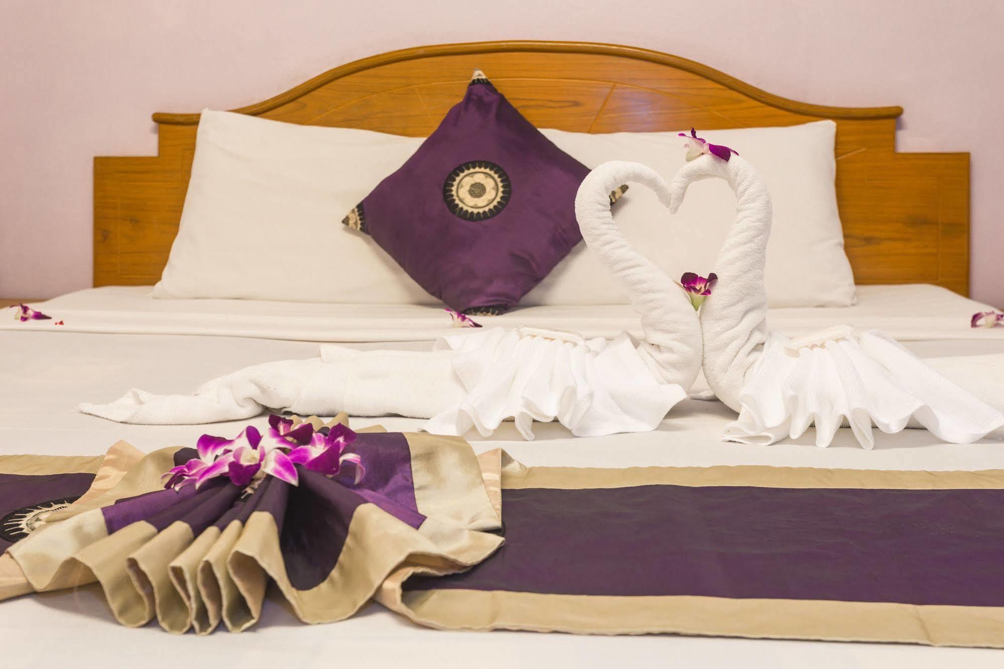 Guesthouse Belvedere Patong 外观 照片